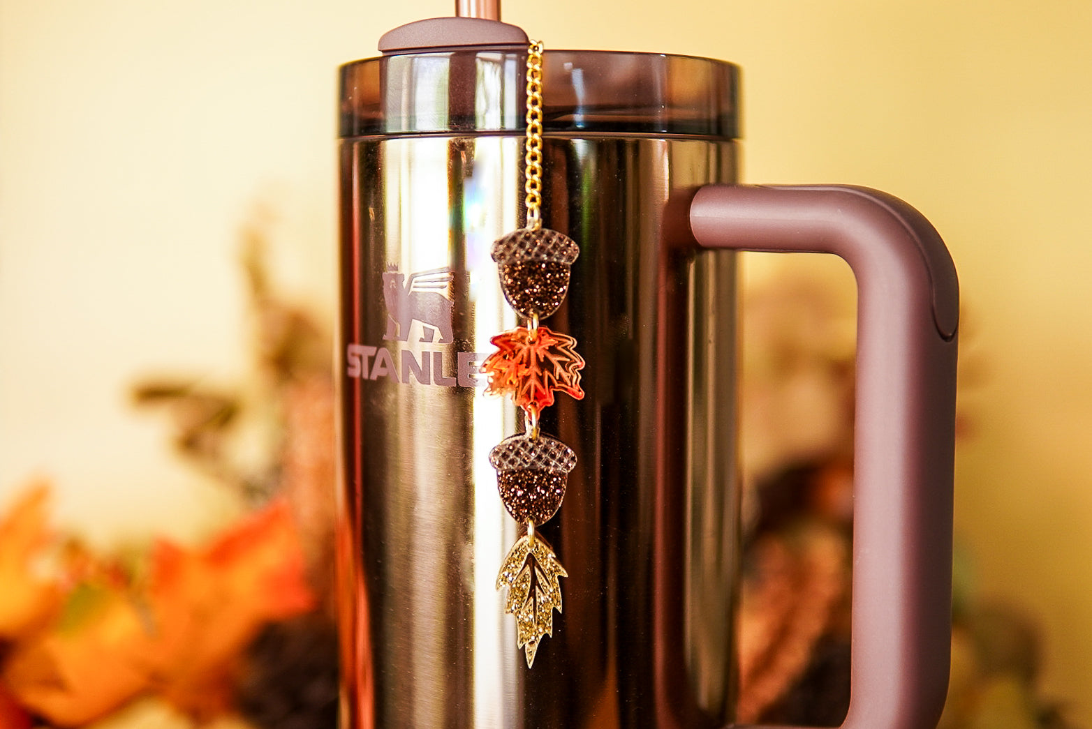 Acorns and Leaves Tumbler Charm